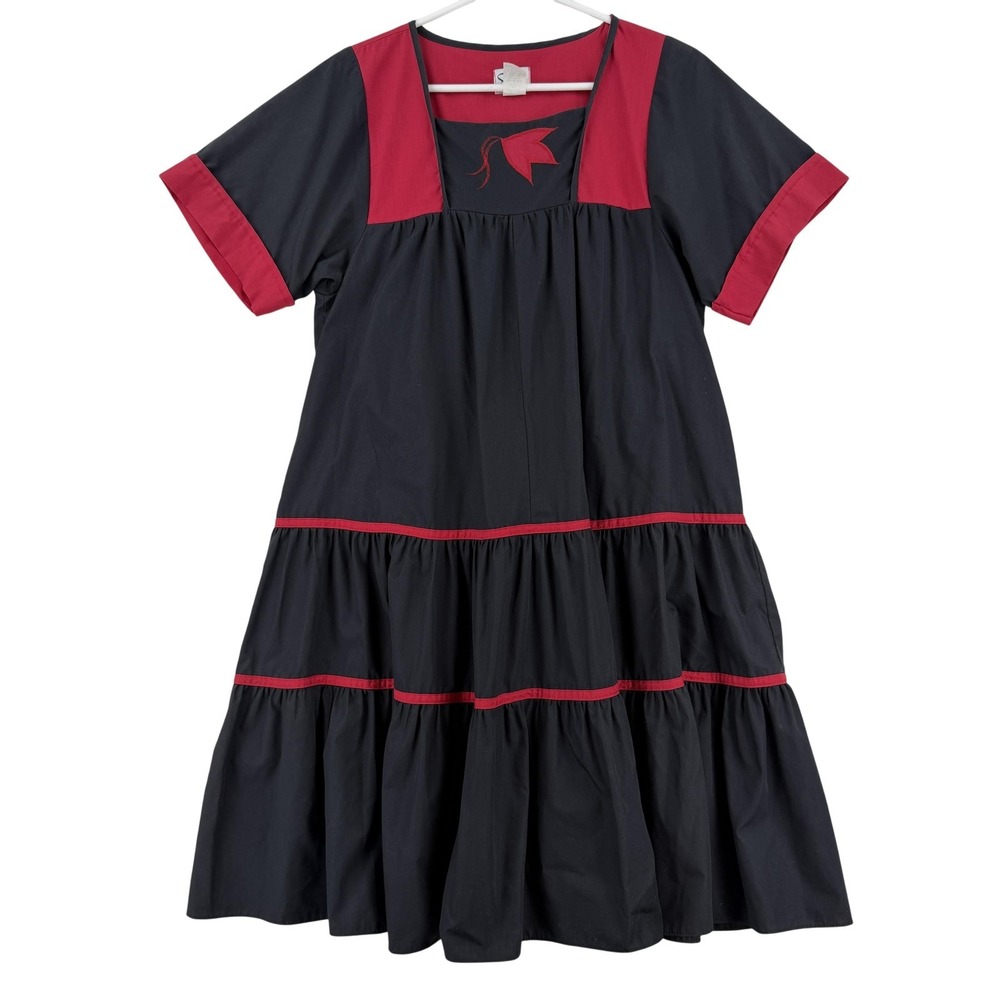 RM Hawaii Dress Womens Medium Black Red Colorblock Square Neck Tiered Muumuu